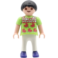 PLAYMOBIL® Mädchen Figur mit grünem Oberteil k